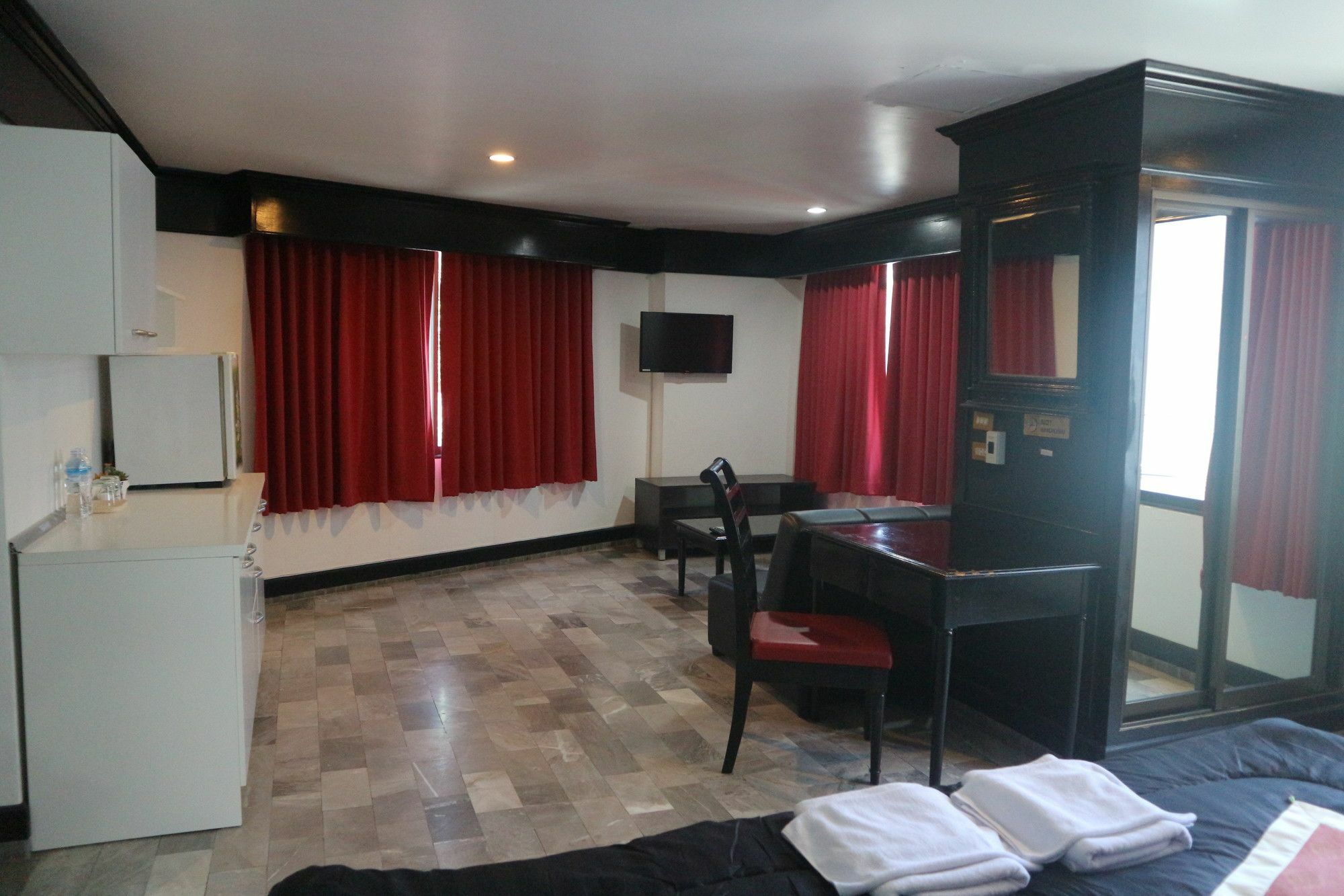 Patong Holiday Dream Hotel Eksteriør bilde