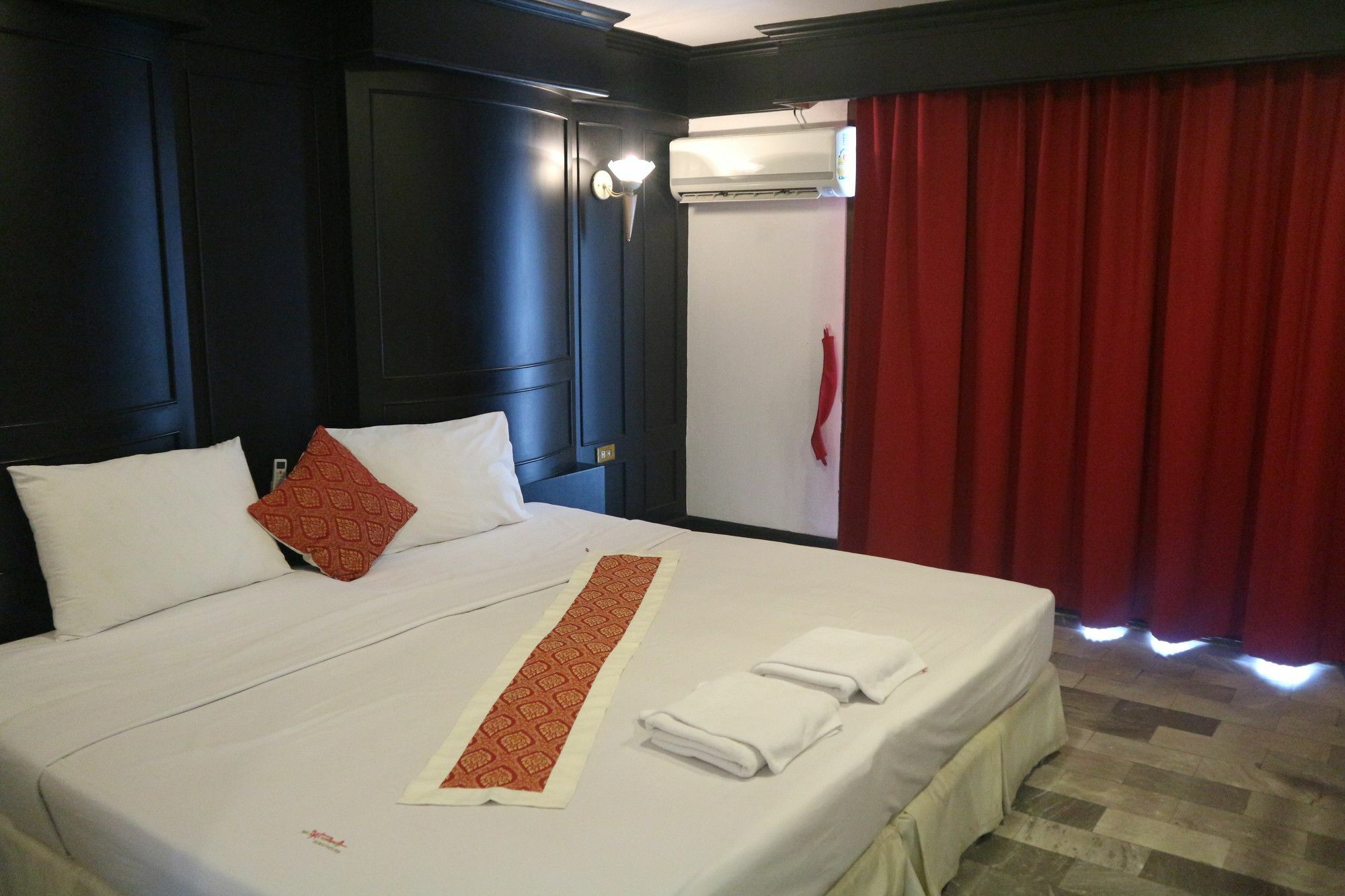 Patong Holiday Dream Hotel Eksteriør bilde